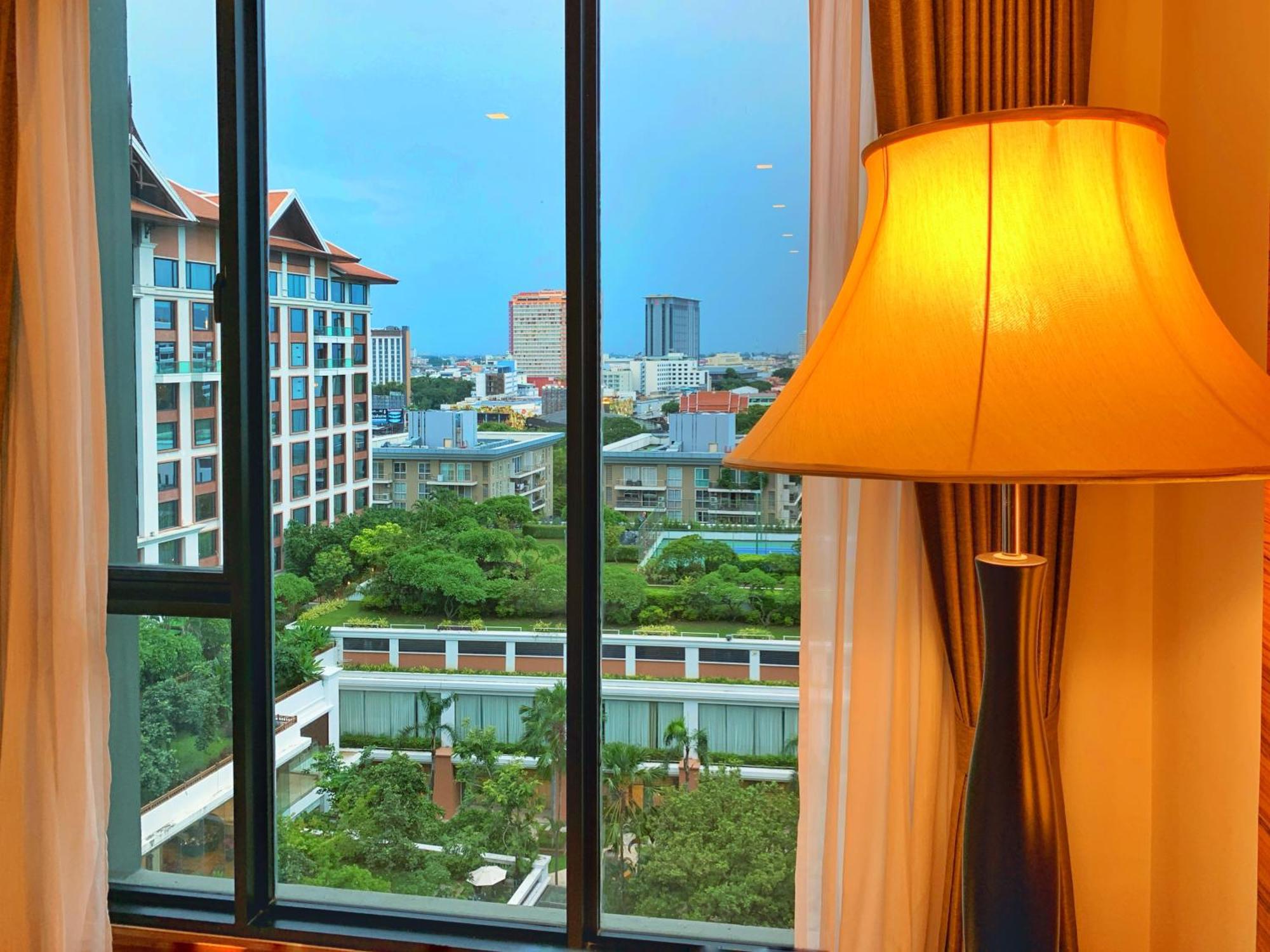 The Astra Cozy Living Suite Chiang Mai Exterior photo